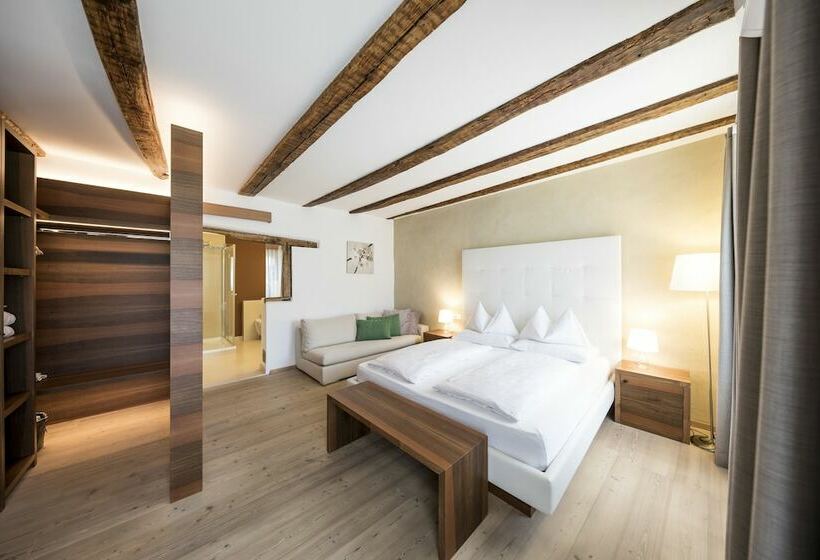 주니어 스위트, Boutique Hotel Zum Rosenbaum