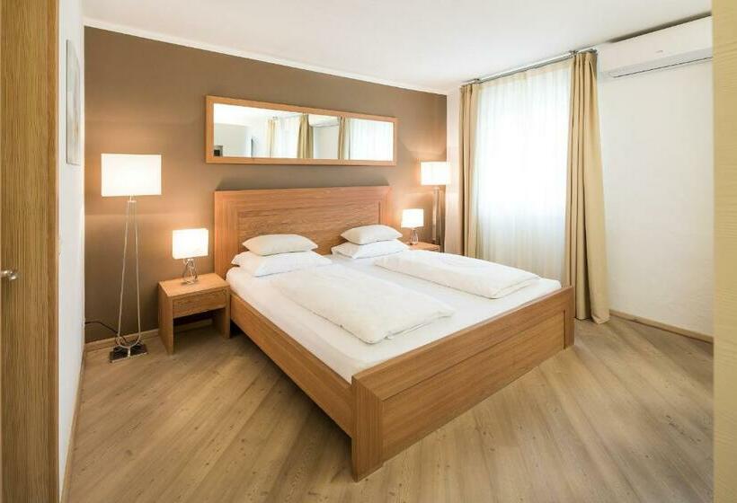 스위트, Boutique Hotel Zum Rosenbaum