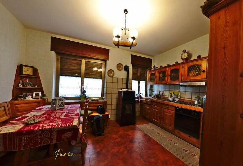 اتاق اکونومی, B&b Jasmyn
