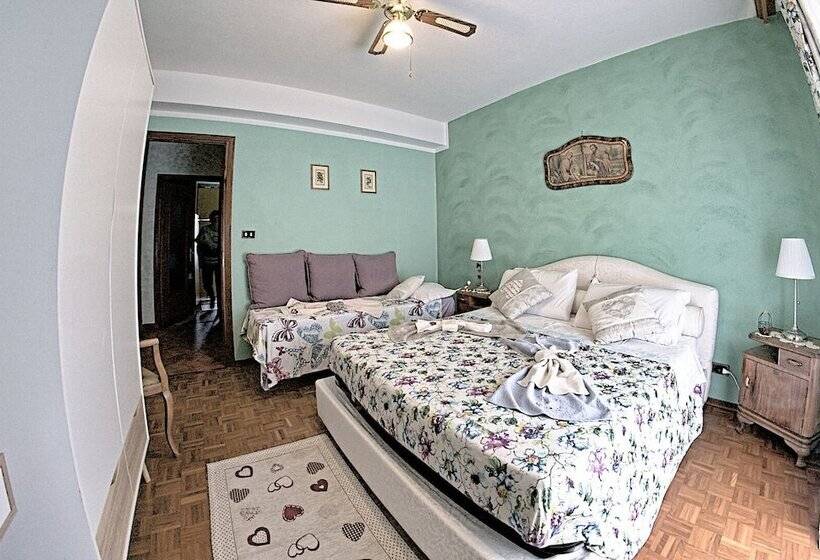 اتاق اکونومی, B&b Jasmyn