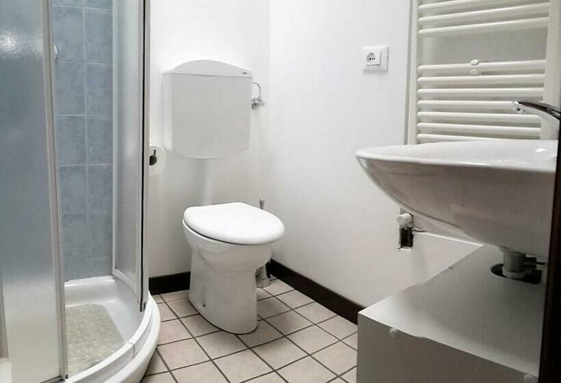 四人标准间, B&b La Genzianella