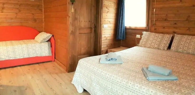 スタンダード４人部屋, B&b La Genzianella