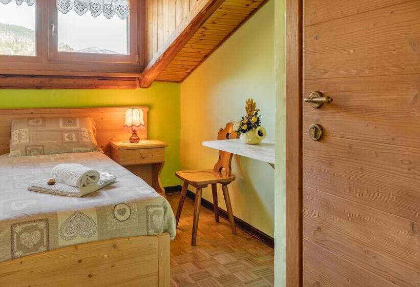 高级家庭房间, B&b La Genzianella