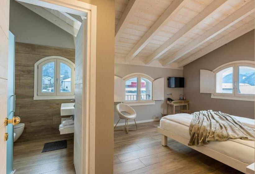 חדר סופריור עם נוף להרים, Bianco