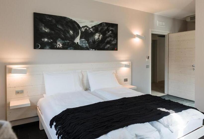 חדר דלוקס נוף לגינה, Bianco