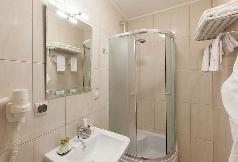 Номер бизнес-класса, Gorky