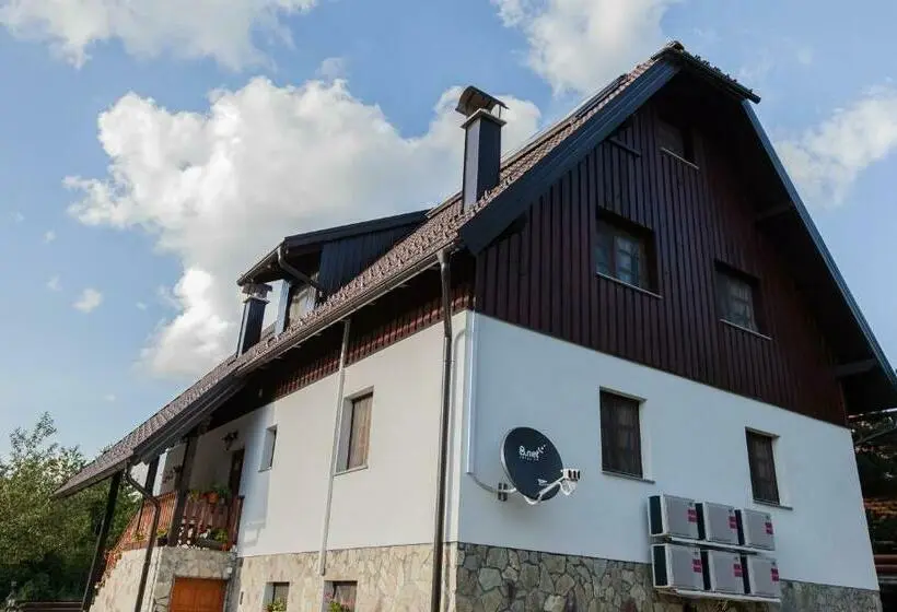 デラックスルーム, House Rustico
