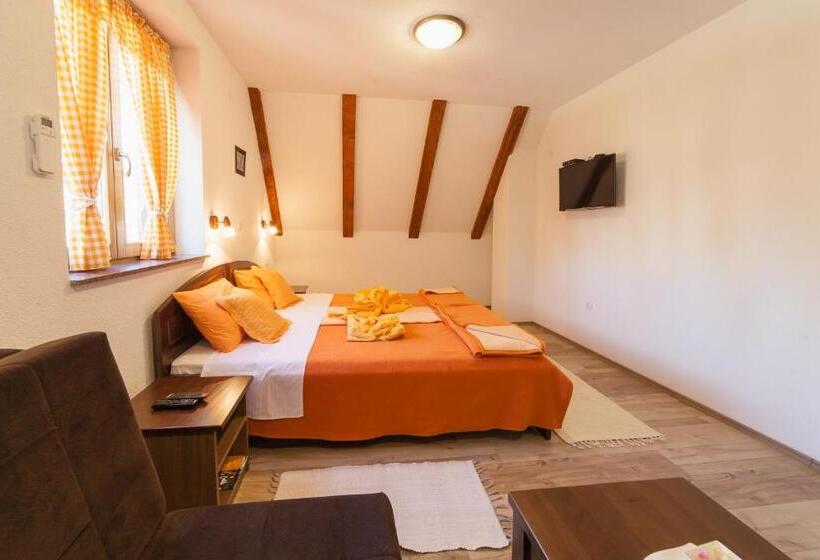 חדר דלוקס, House Rustico