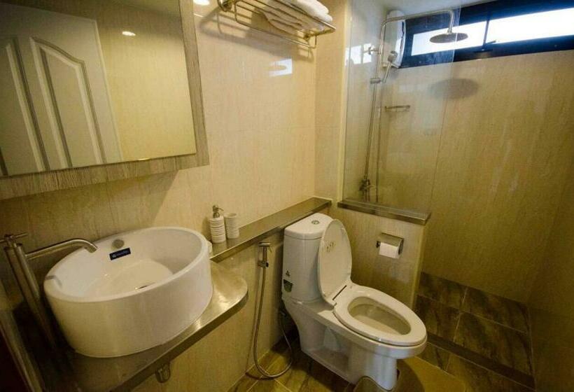 Номер Стандарт с Балконом, The Residence Thepkanjana