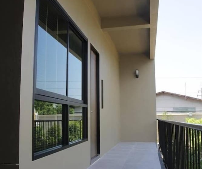 ‫فيلا غرفة نوم واحدة, The Residence Thepkanjana