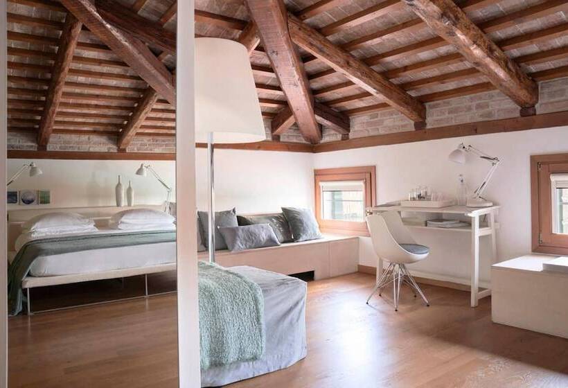 Люкс, Venissa Wine Resort