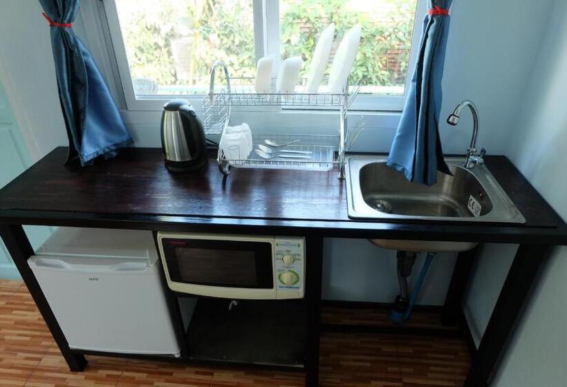 スタンダードバンガロー, Saengcha Farm Resort