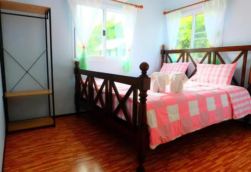 Deluxe-bungalow, Saengcha Farm Resort