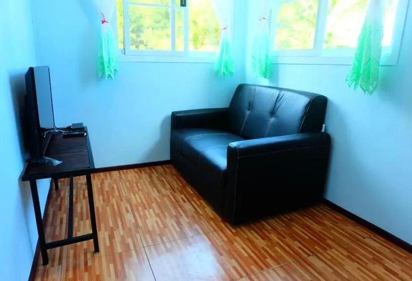 Deluxe-bungalow, Saengcha Farm Resort