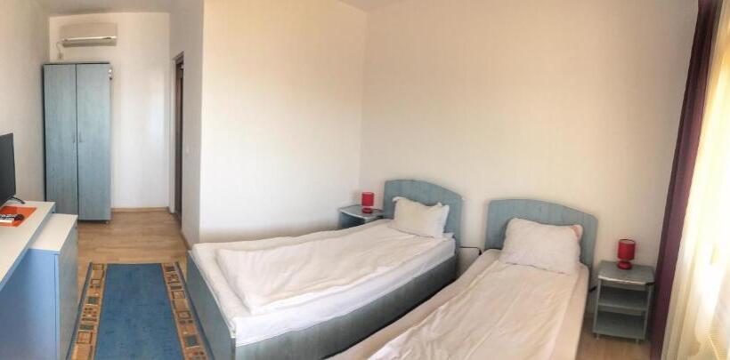 テラス付きスタンダードルーム, Complex Scorpion