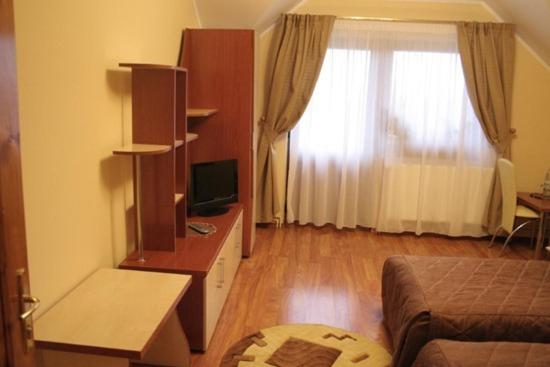 غرفة قياسية ثلاثية, Pensiunea Andreea