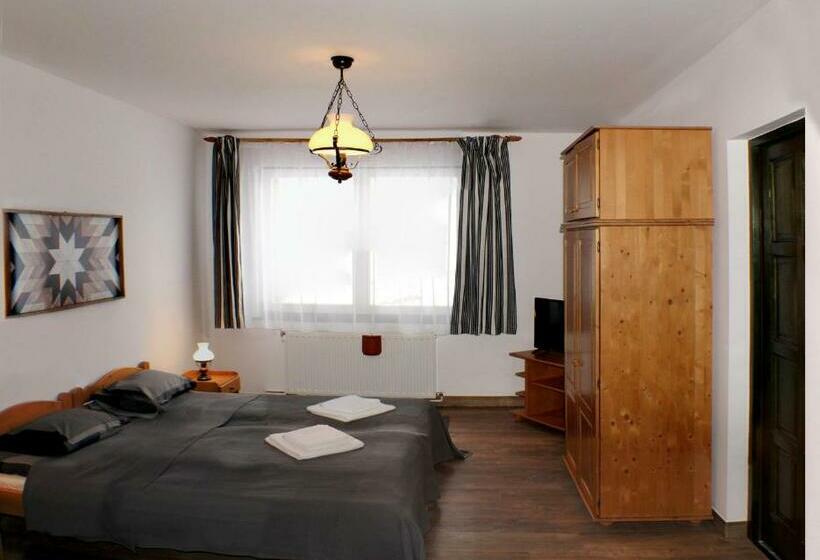 スタンダードルーム, Súgó Panzió Madarasi Hargita