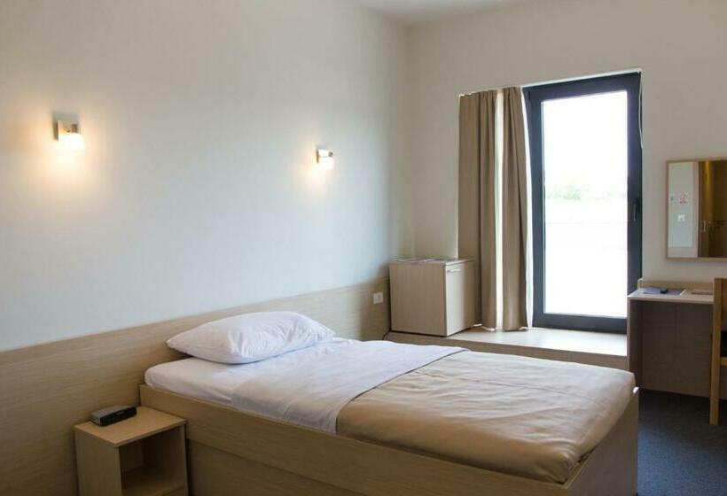 带露台的单人间, Lika Sjever