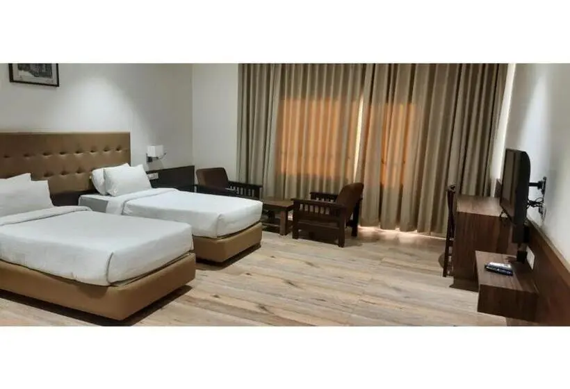 スーペリアールーム, The Byke Suraj Club, Junagadh