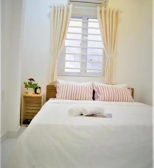 سوییت اجرایی, H Best Hostel Cafe Saigon