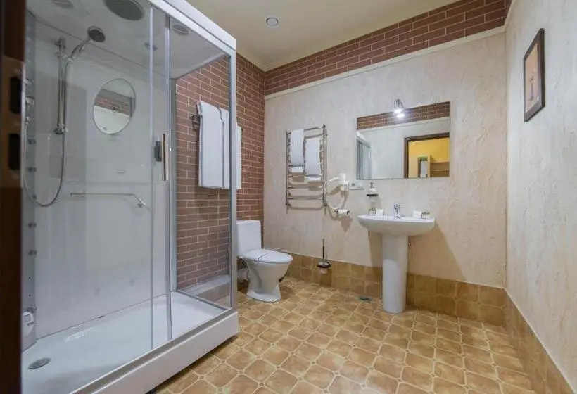Camera Standard, Green Villa
