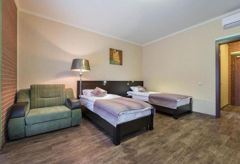 Трехместный Номер Классика, Green Villa