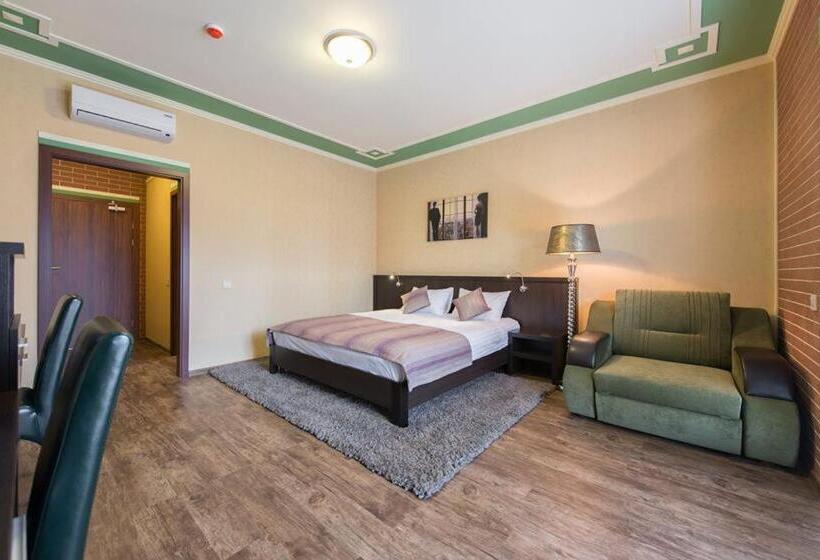 غرفة قياسية مزوَّدة بشُرفة, Green Villa