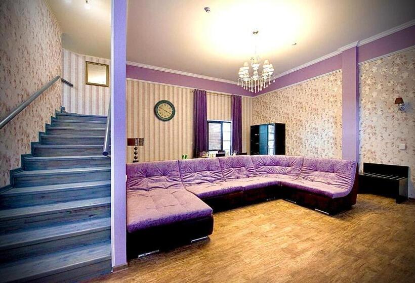 جناح دوبلكس, Green Villa