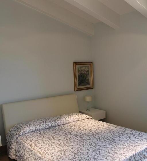 דירת שני חדרים, Relais Pugliano