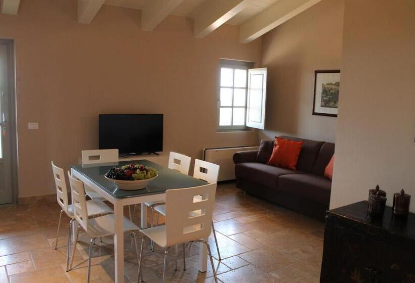 דירת חדר, Relais Pugliano