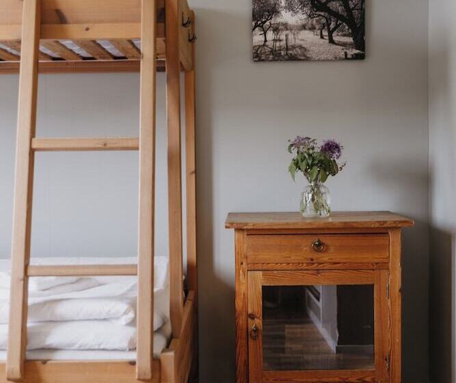 חדר סטנדרט לשלושה, Vassbo Vandrarhem