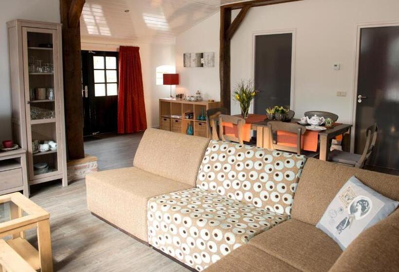 3ベッドルームハウス, Erve Fakkert