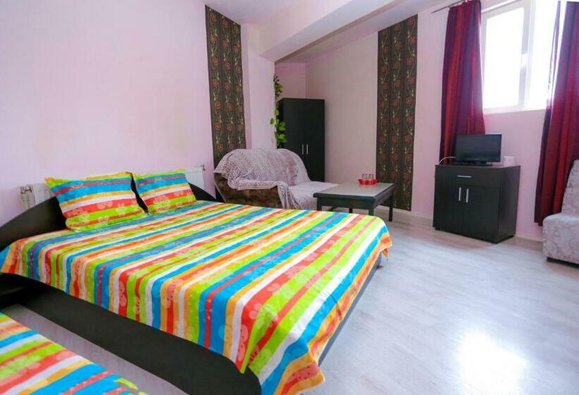 Номер Стандарт, Hostel Shatrata