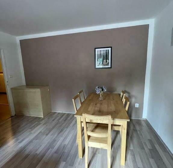 Апартаменты 1 Спальня, Rohanov