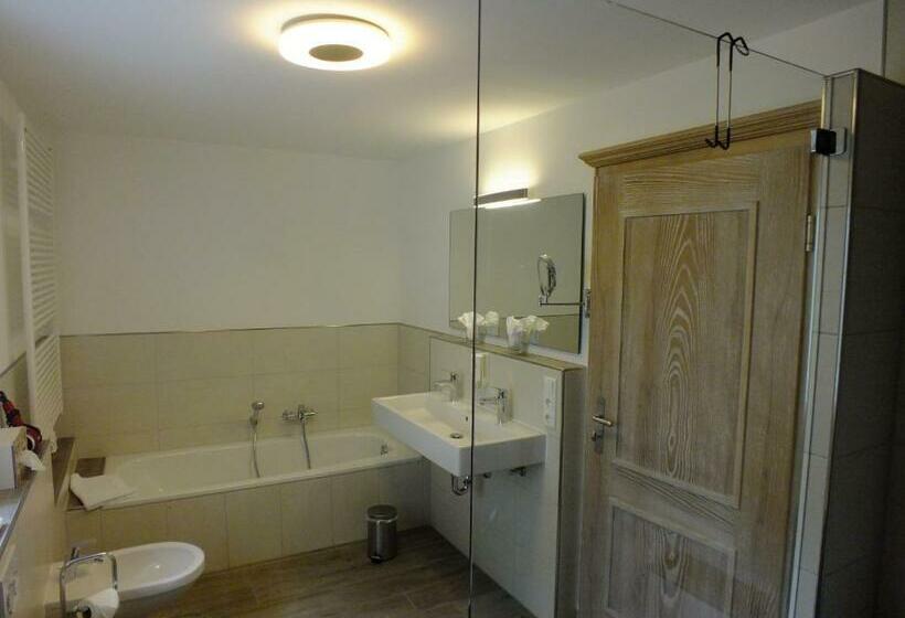 Дом 2 Спальни, Jagdhotel Sudetenhof