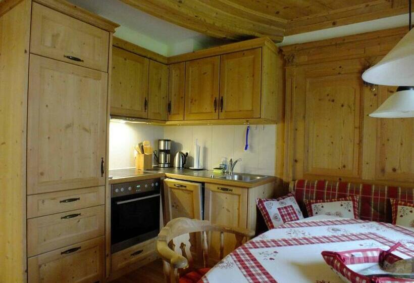 Дом 2 Спальни, Jagdhotel Sudetenhof
