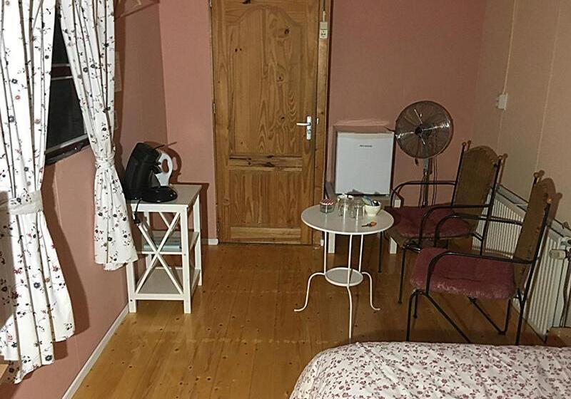 Standard room with outdoor bath, Paul En Lettie's Bed And Breakfast