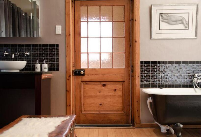 デラックスルーム, Desert Dew Guest House