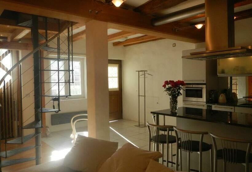 ファミリーステューディオ, Guesthouse Les Mignardises