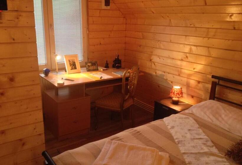 סוויטה, Pensiunea Carmen