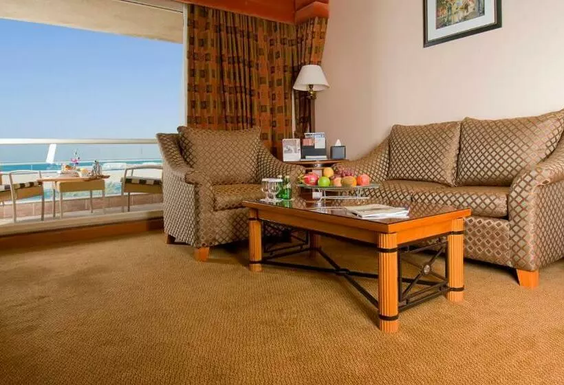 キングサイズベッドのスタンダードルーム, Al Raha Beach Resort & Spa