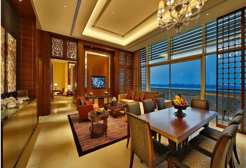スイート, Al Raha Beach Resort & Spa