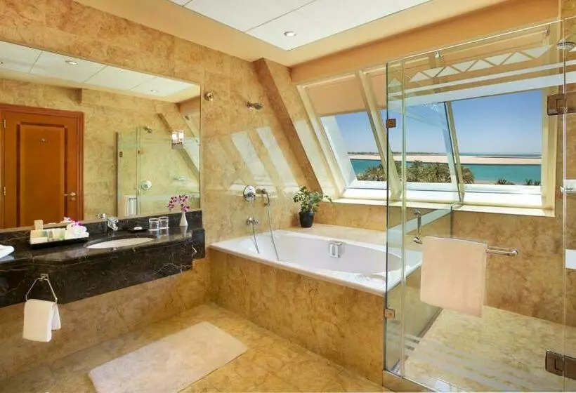 スイート, Al Raha Beach Resort & Spa