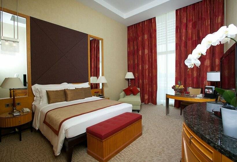 اتاق لوکس با چشم‌انداز, Al Raha Beach