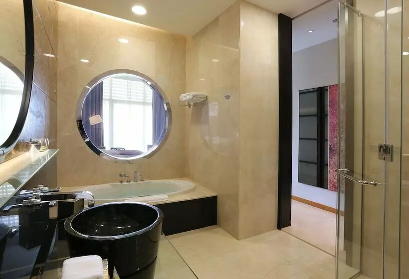 景色の見えるデラックスルーム, Al Raha Beach Resort & Spa