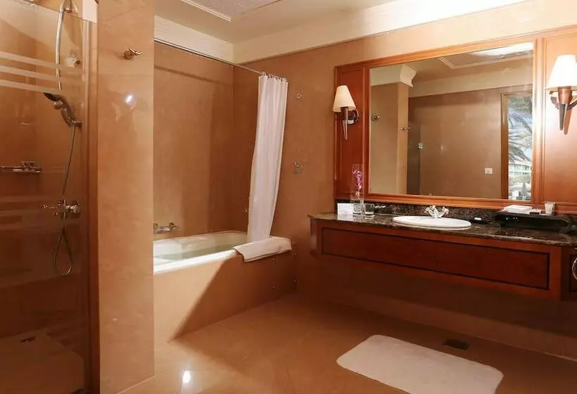スーペリアールーム, Al Raha Beach Resort & Spa