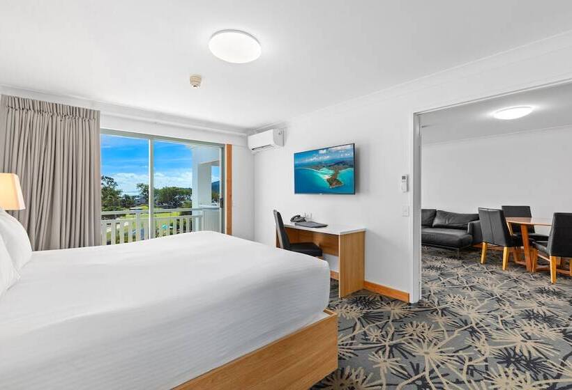 جناح, Airlie Beach