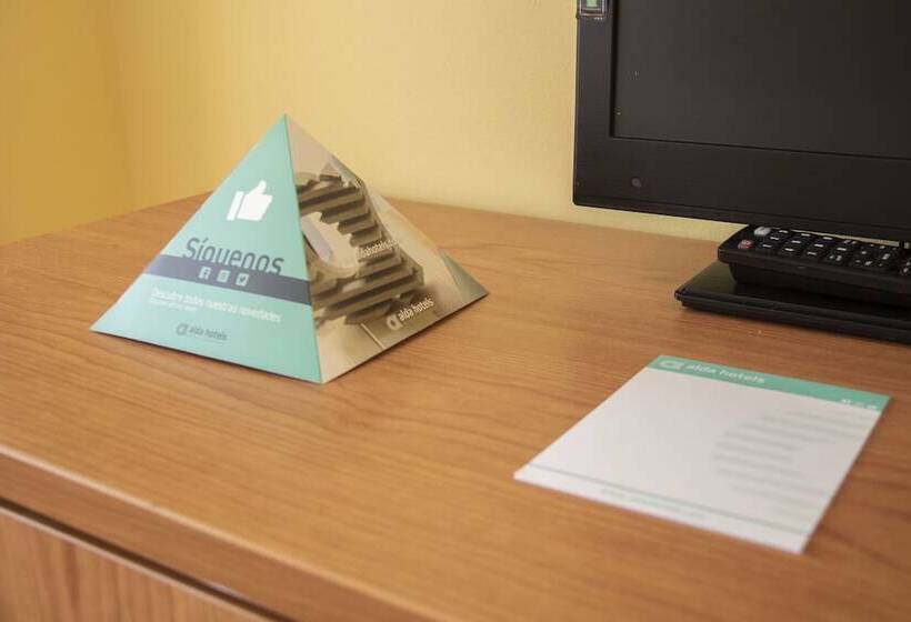 اتاق اکونومی, Alda Estación Oviedo