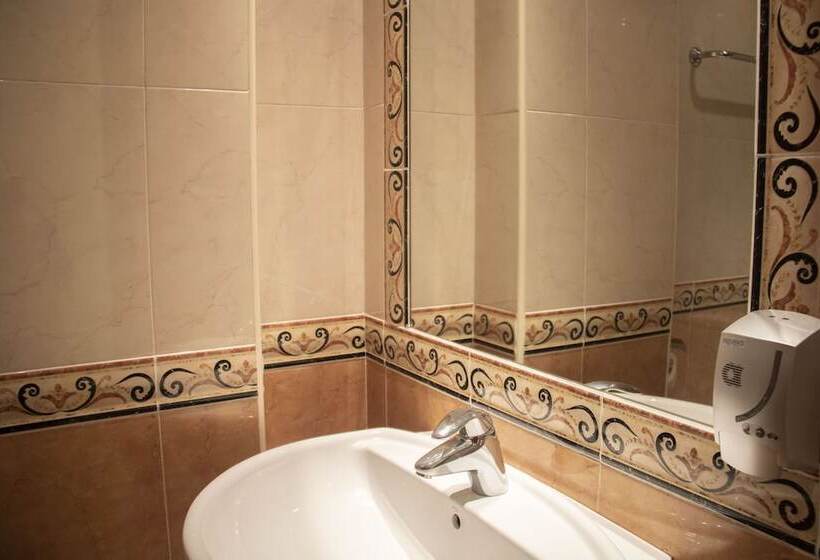 اتاق استاندارد, Alda Estación Oviedo