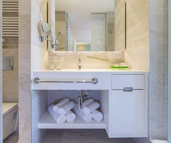 غرفة قياسية مطلّة علي البحر, Amadria Park Ivan